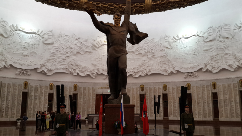 Музей Великой Отечественной Войны на Поклонной горе, поездки из Тулы на экскурсии в Москву